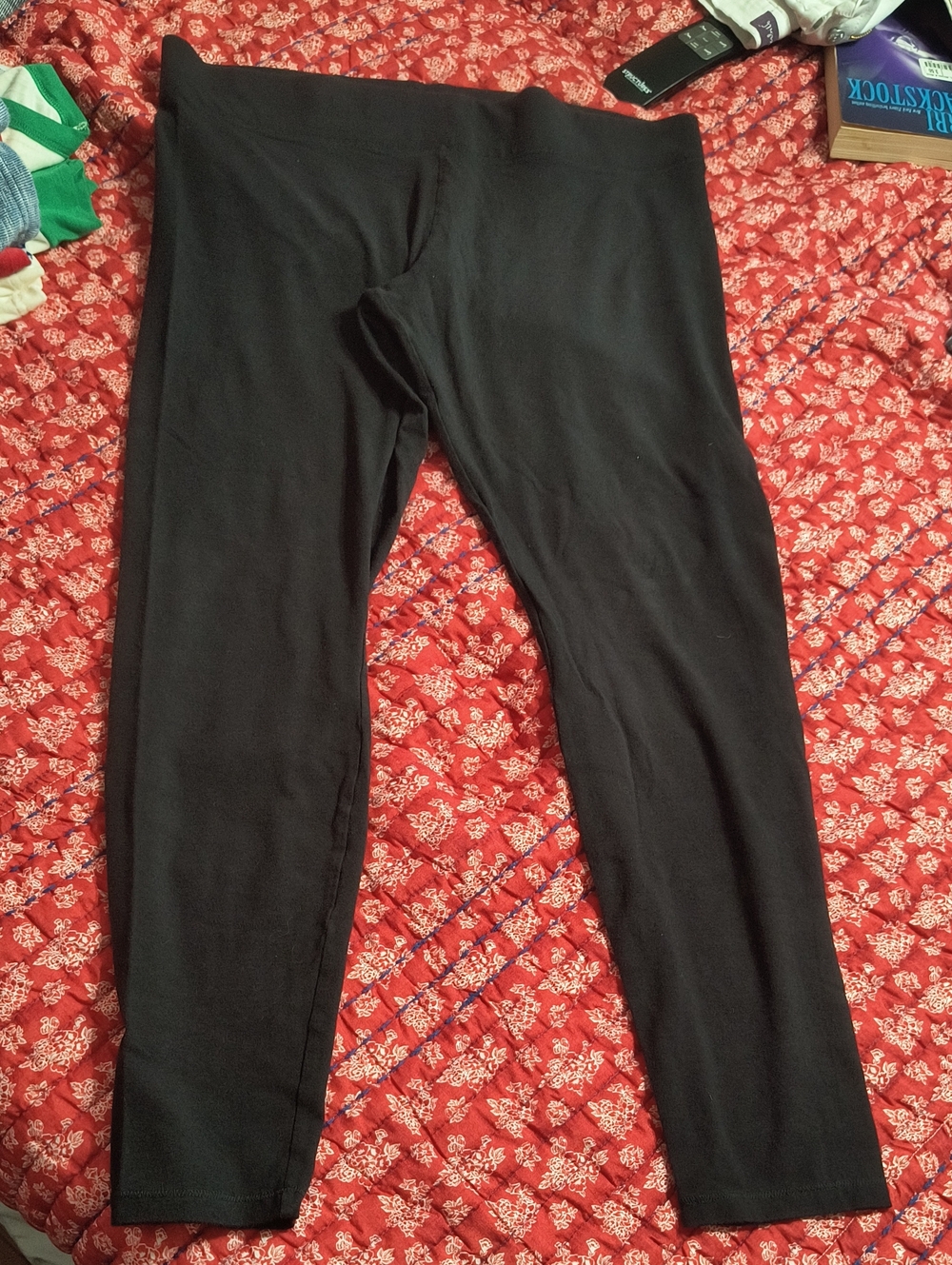 HUE Black Pull-On Leggings, Great Shape